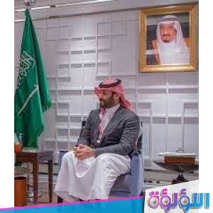 حذاء الأمير محمد بن سلمان ينفذ من الأسواق بعد ظهوره الأخير بالمخيم الشتوي ٠