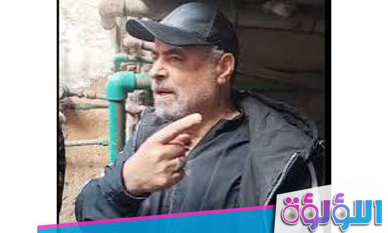 ممثل مصري يستغيث بعد طرده من منزله